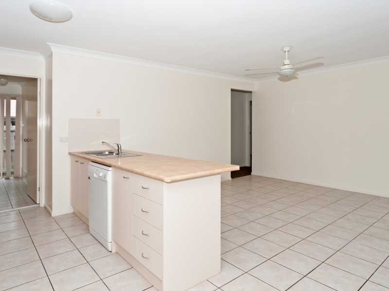 8 Glengarry Lane, Raceview QLD 4305