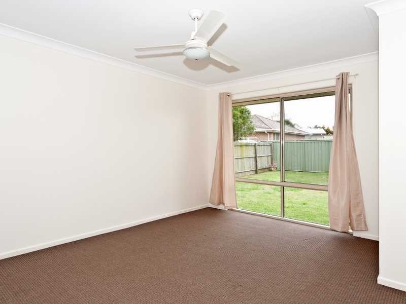8 Glengarry Lane, Raceview QLD 4305