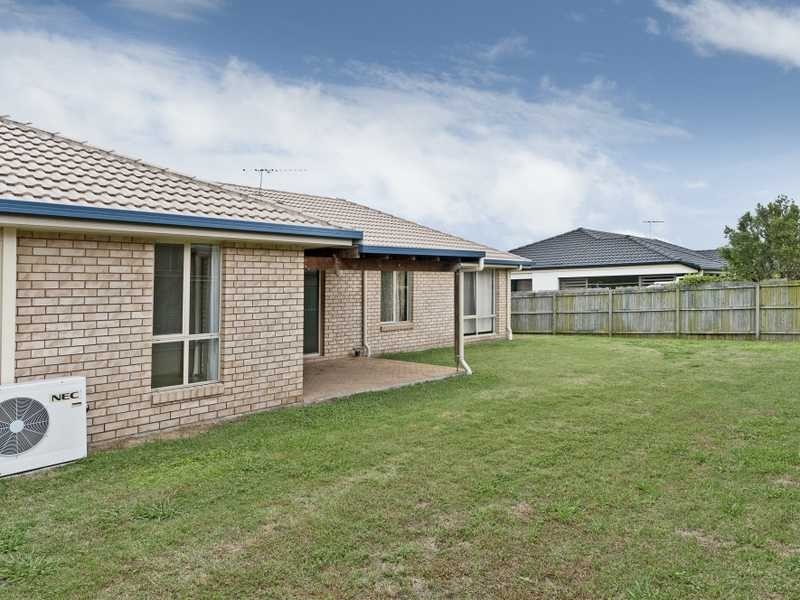 8 Glengarry Lane, Raceview QLD 4305