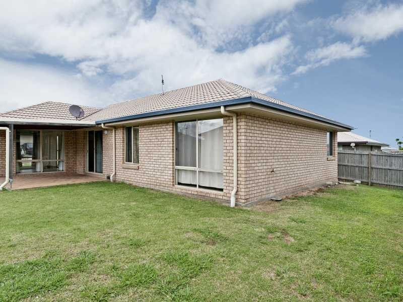 8 Glengarry Lane, Raceview QLD 4305