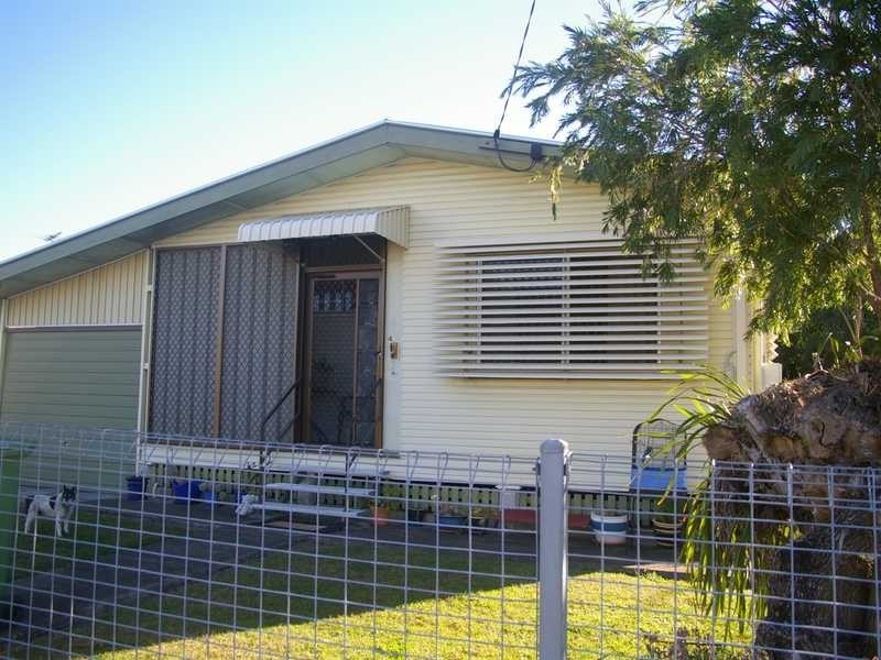 43 Grange RD, Eastern Heights QLD 4305