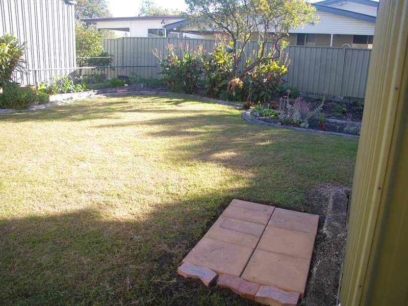 43 Grange RD, Eastern Heights QLD 4305