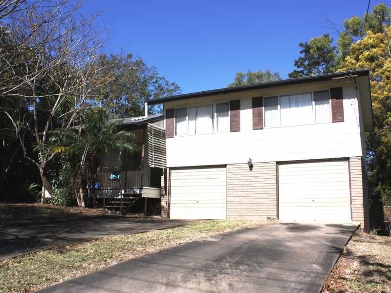 8 McKenzie Street, Bundamba QLD 4304
