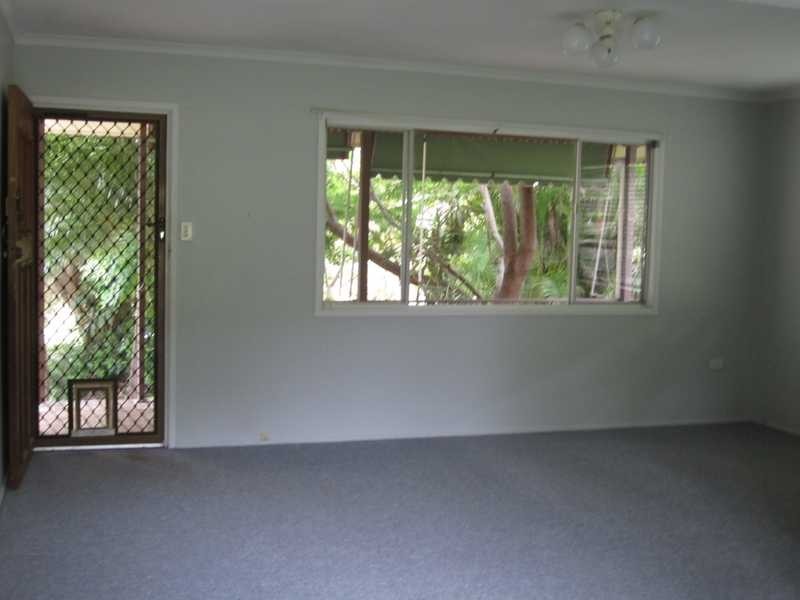 8 McKenzie Street, Bundamba QLD 4304