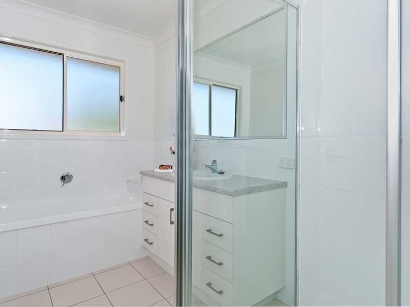 33 Margaret Street, Booval QLD 4304