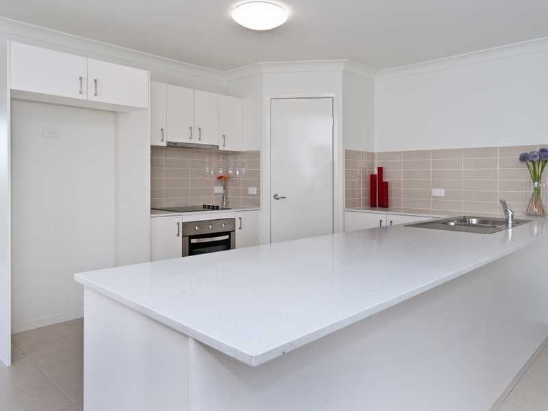 33b Margaret Street, Silkstone QLD 4304