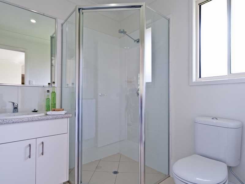 33b Margaret Street, Silkstone QLD 4304