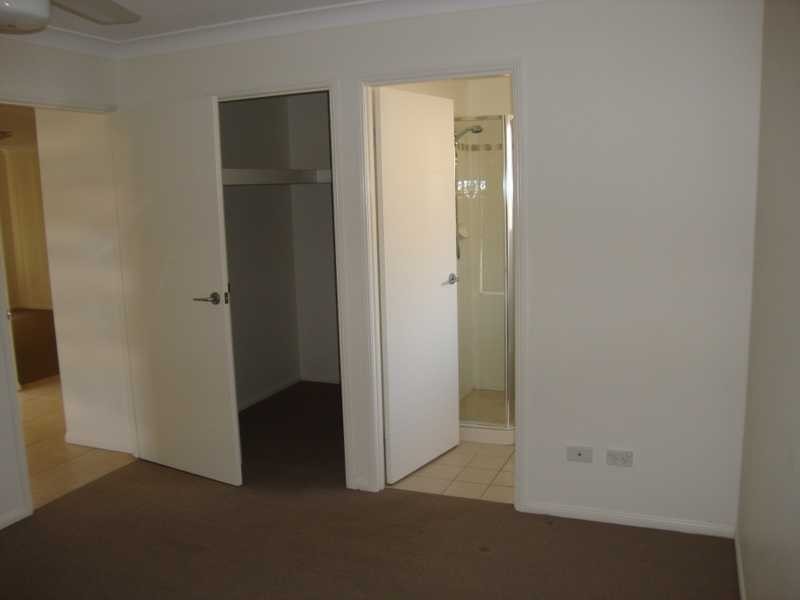 10 Armani Avenue, Wulkuraka QLD 4305