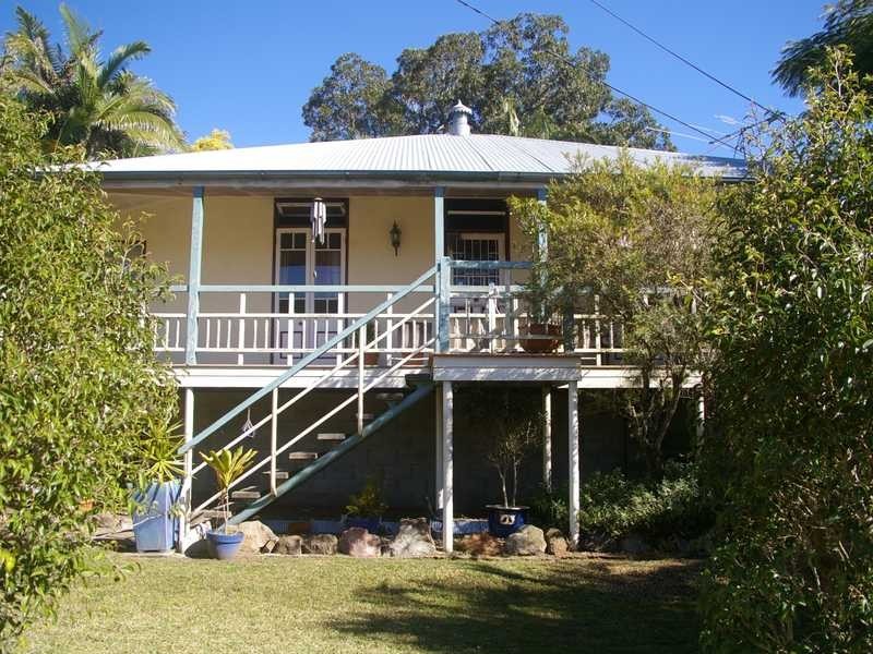 3 Roma Street, North Booval QLD 4304