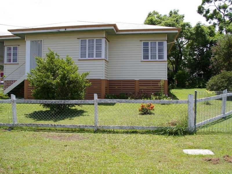2 Reginald Street, North Ipswich QLD 4305
