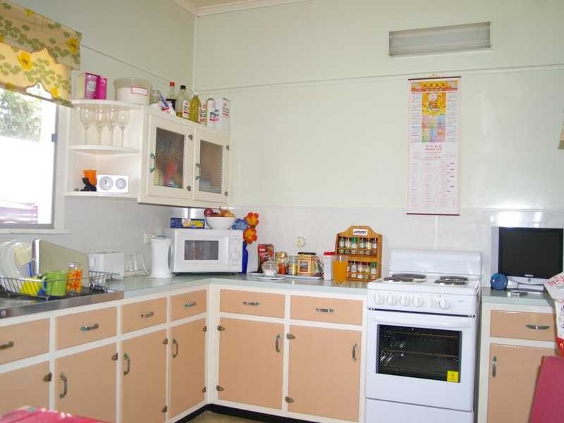 2 Reginald Street, North Ipswich QLD 4305