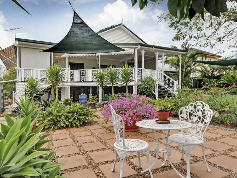 18 Tuggerah Street, North Booval QLD 4304