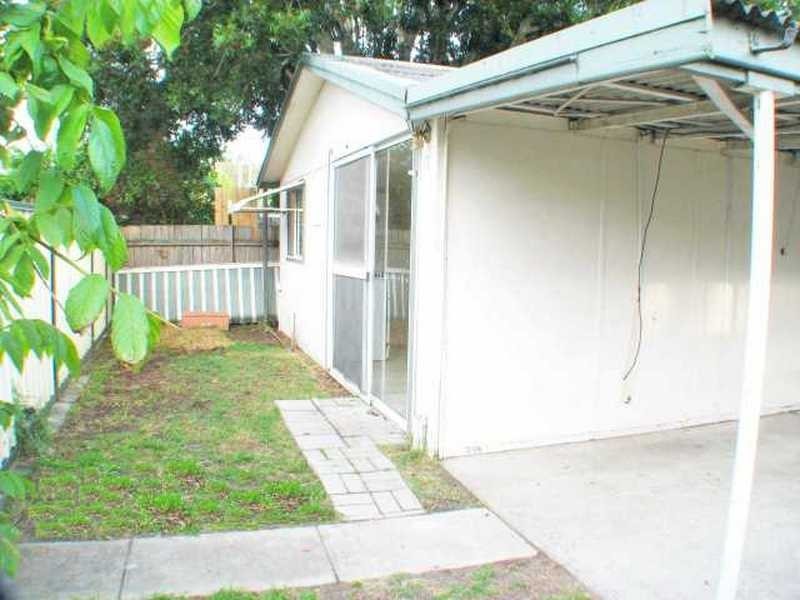 15 Balaclava Avenue, Woy Woy NSW 2256