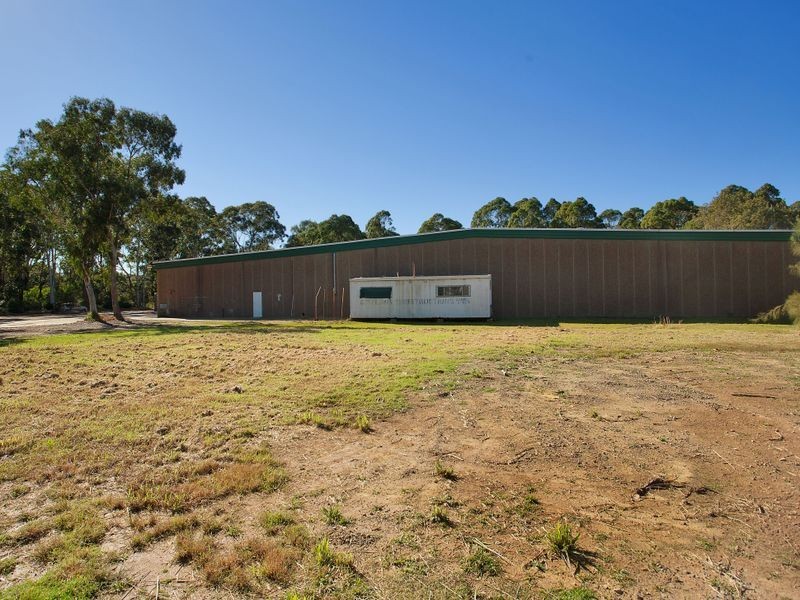 8 Hereford Street, Berkeley Vale NSW 2261