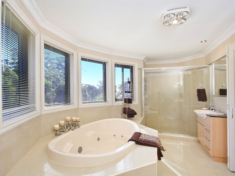 12 Hayes Avenue, Kellyville NSW 2155