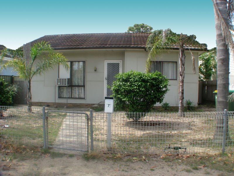 7 Pozieres Avenue, Umina Beach NSW 2257