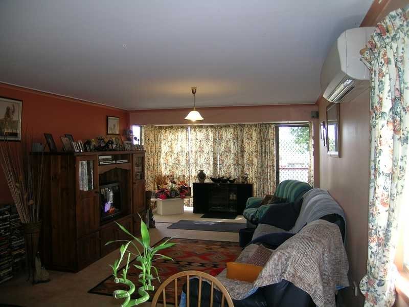 105 Fourth Avenue, Marsden QLD 4132