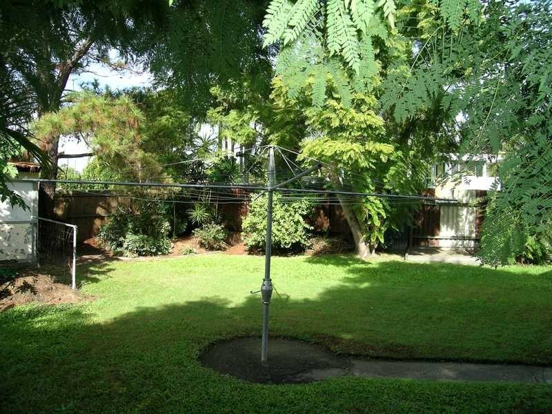 105 Fourth Avenue, Marsden QLD 4132