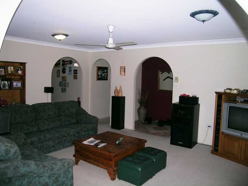 4 Emerald Street, Marsden QLD 4132