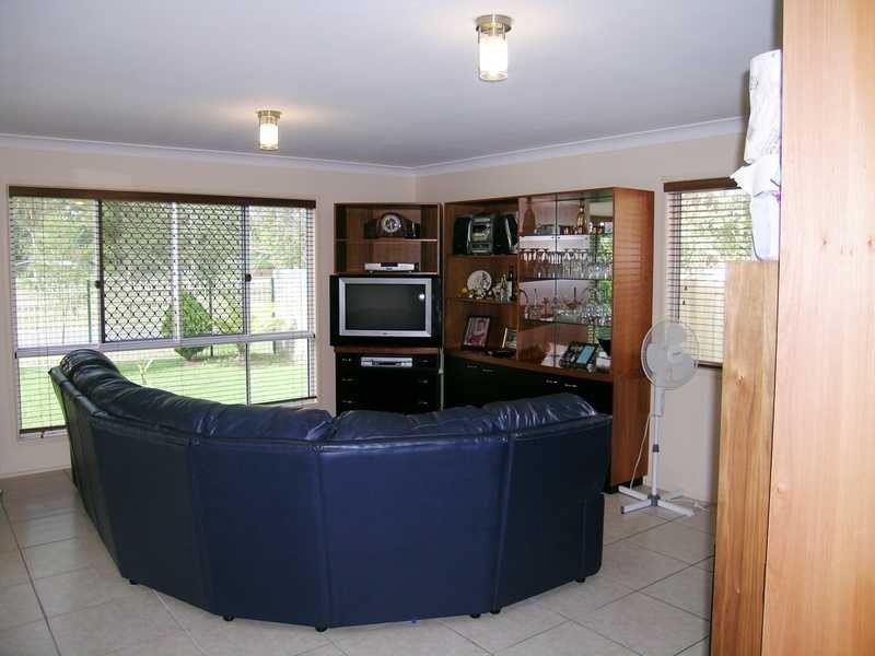 39 Pauline Street, Marsden QLD 4132