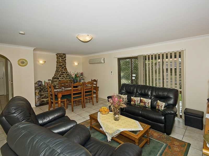 5 Bluegum Drive, Marsden QLD 4132