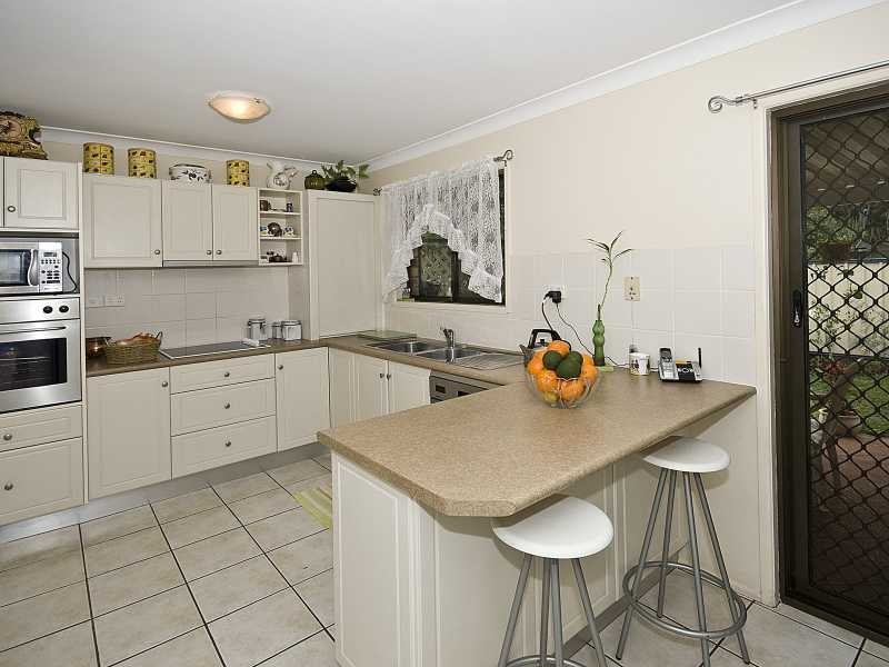 5 Bluegum Drive, Marsden QLD 4132