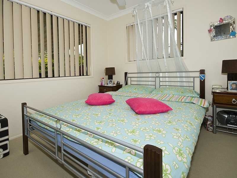 5 Bluegum Drive, Marsden QLD 4132