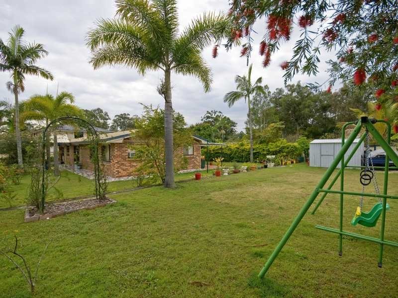 5 Bluegum Drive, Marsden QLD 4132