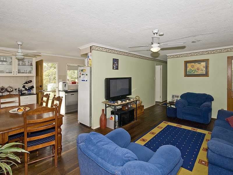 16 Lynelle Street, Marsden QLD 4132