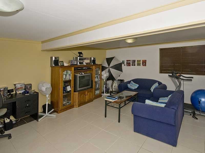 16 Lynelle Street, Marsden QLD 4132