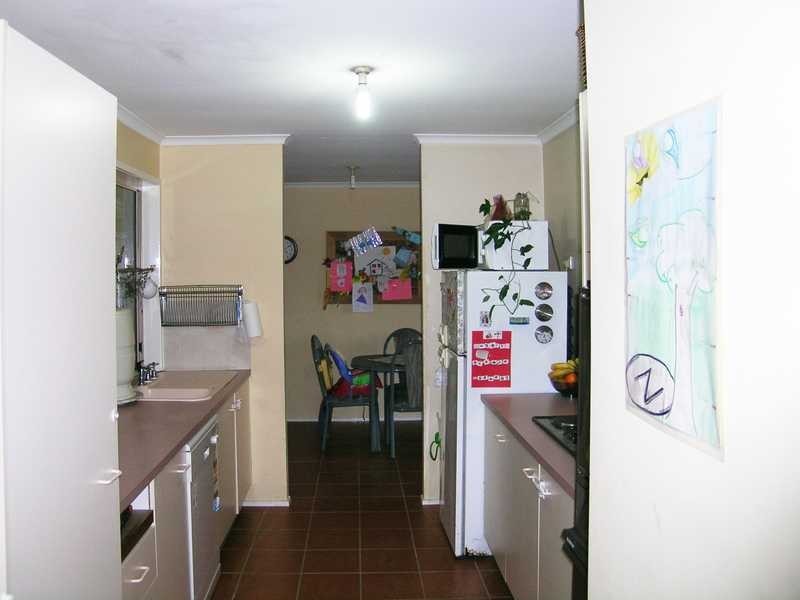 6 Front Court, Marsden QLD 4132