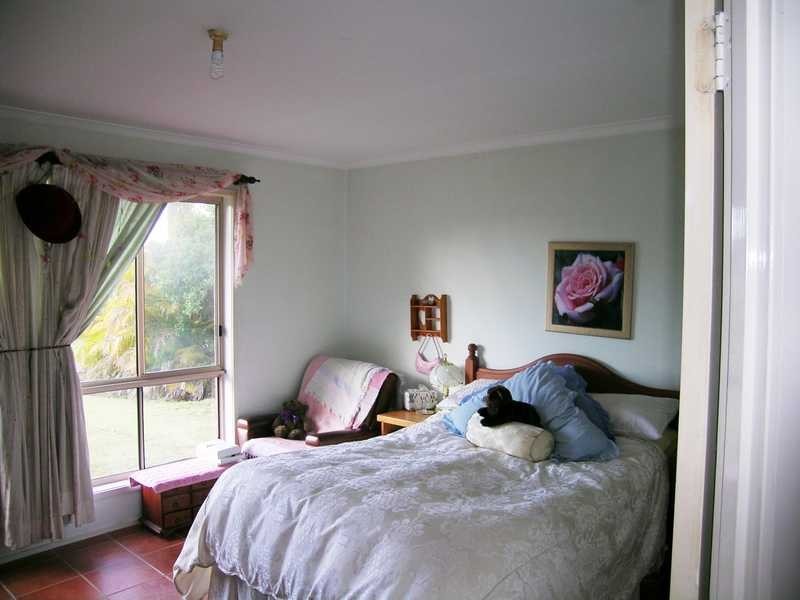 6 Front Court, Marsden QLD 4132