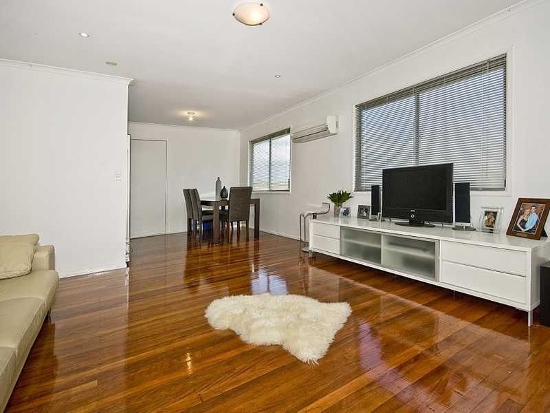 16 Moffatt Road, Waterford West QLD 4133