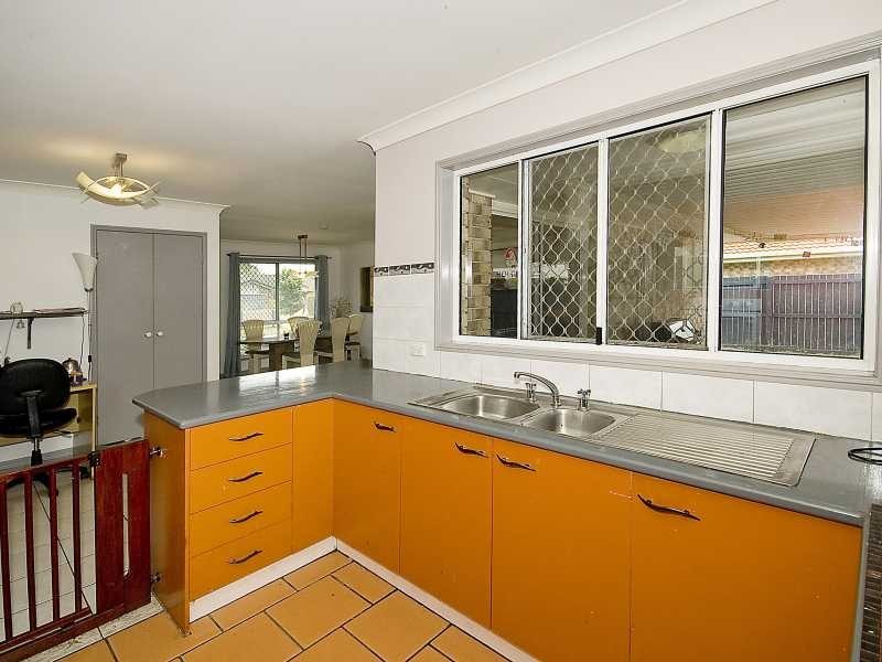 6 Brandon Street, Marsden QLD 4132