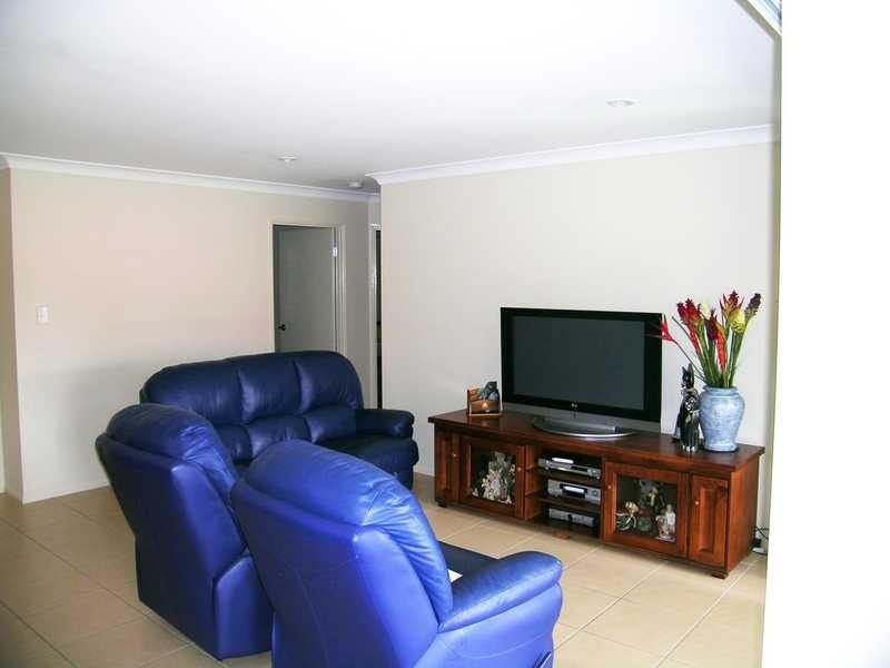 22 Spruce Street, Loganlea QLD 4131