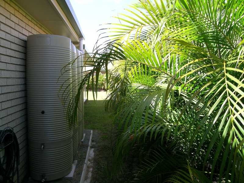 10 Lake Bogong Court, Waterford West QLD 4133