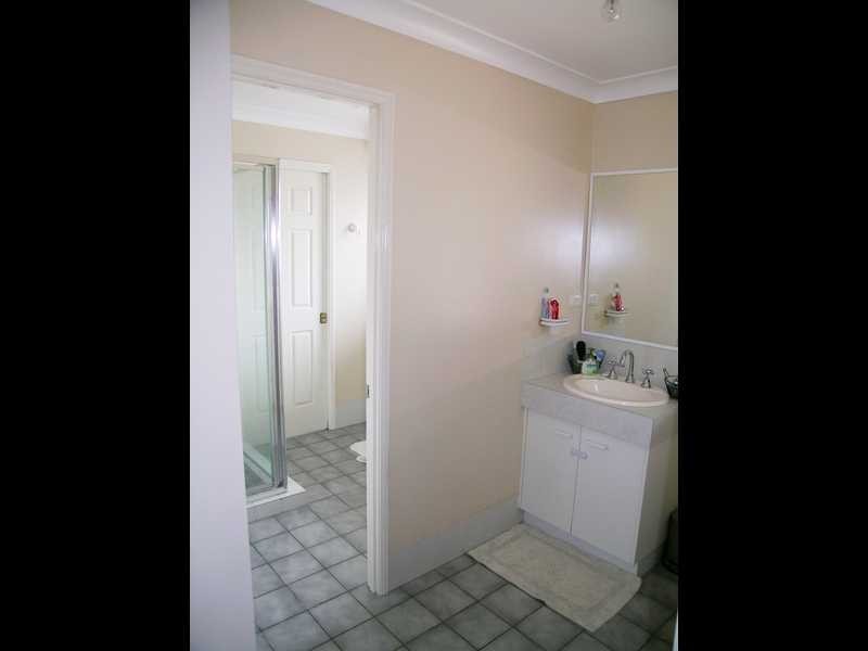 5 Parkside Drive, Crestmead QLD 4132