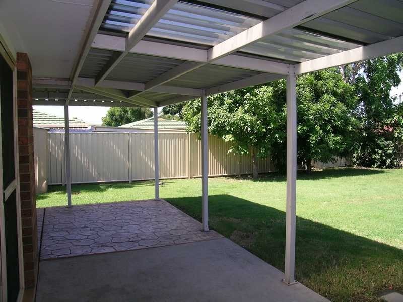 12 Cavillon Street, Crestmead QLD 4132