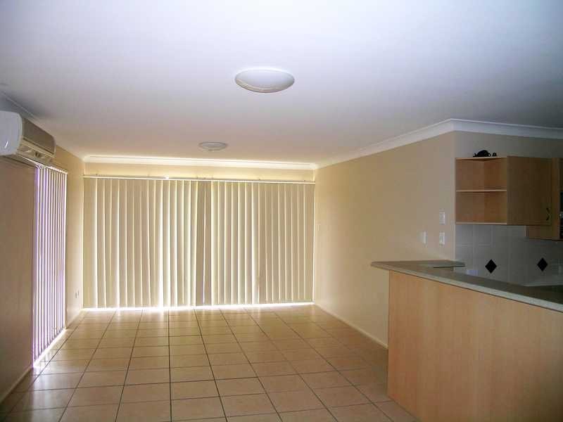 72 Lake Manchester St, Waterford West QLD 4133