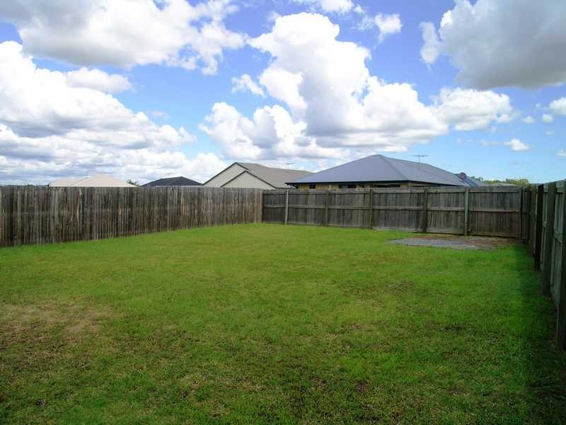 72 Lake Manchester St, Waterford West QLD 4133