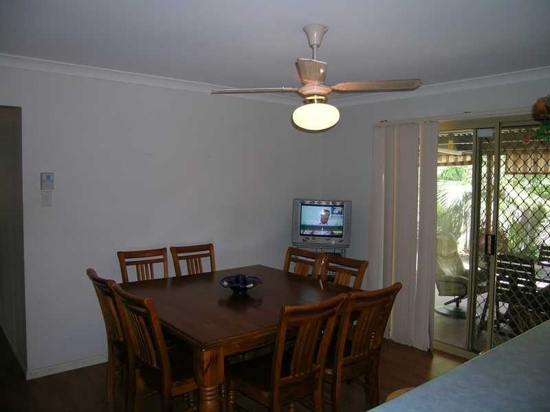 5 Noble Court, Regents Park QLD 4118