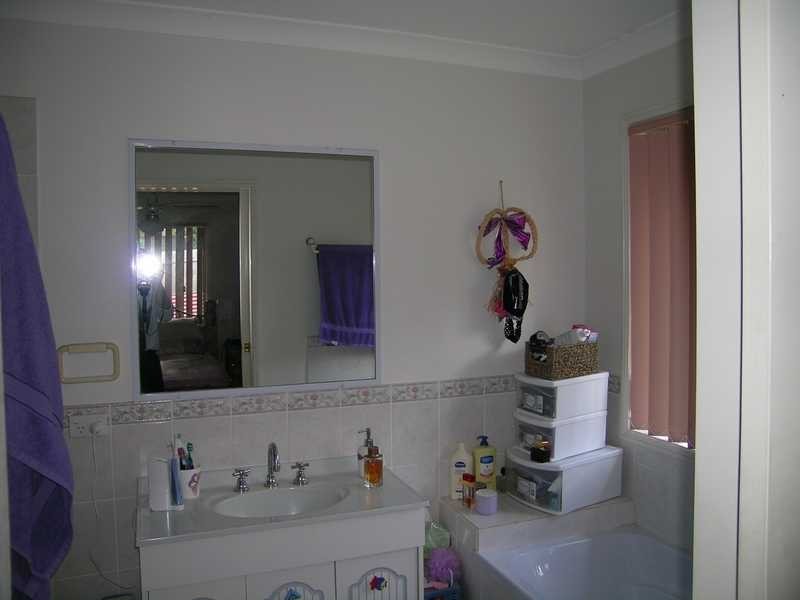 5 Noble Court, Regents Park QLD 4118