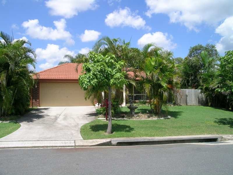 5 Noble Court, Regents Park QLD 4118