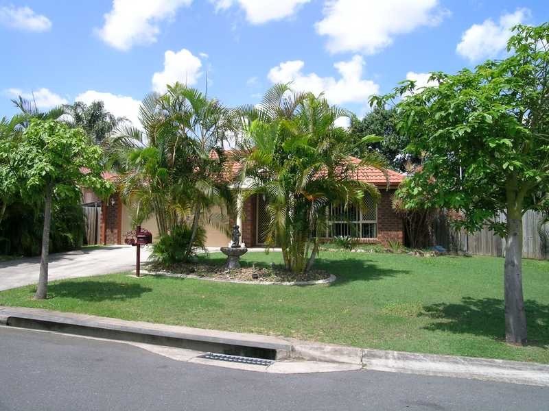 5 Noble Court, Regents Park QLD 4118