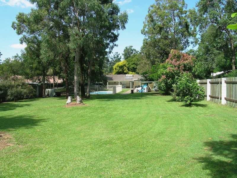 22 Bluegum Drive, Marsden QLD 4132