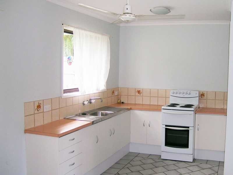 9 Meranti Street, Crestmead QLD 4132