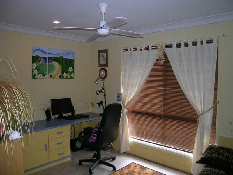 11 Duranta Court, Crestmead QLD 4132