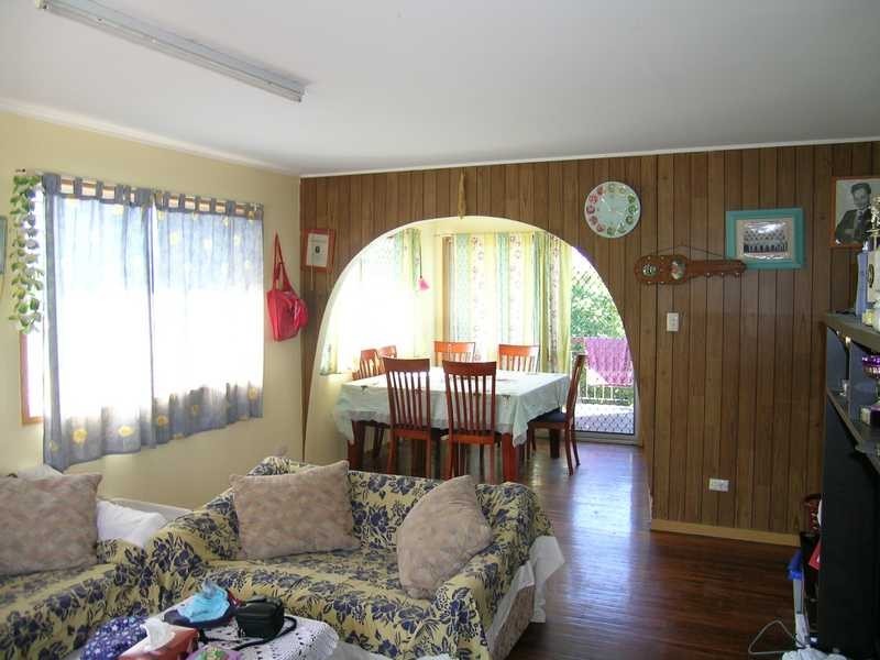 4 Linda Street, Kingston QLD 4114