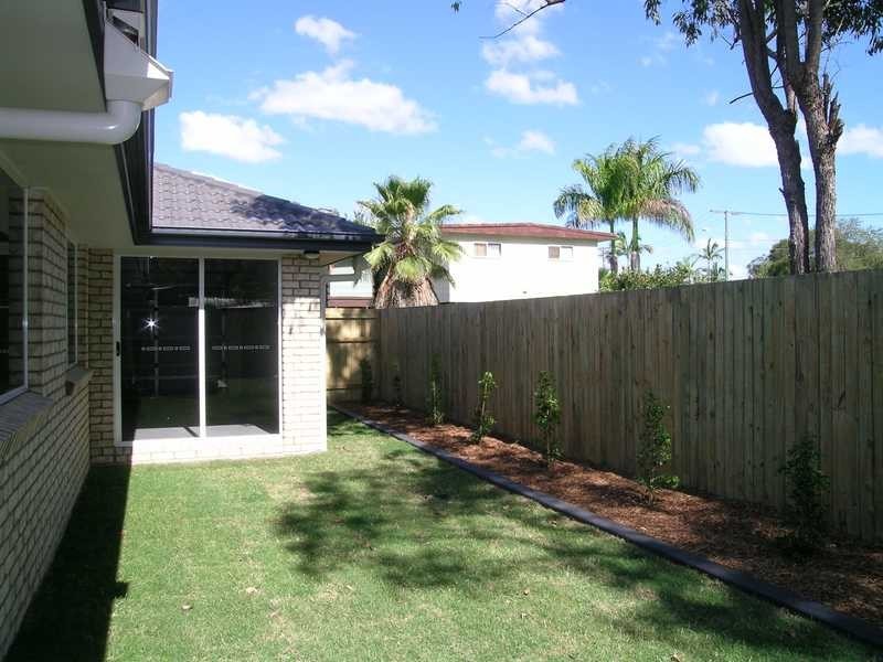 2/17 Lynelle Street, Marsden QLD 4132