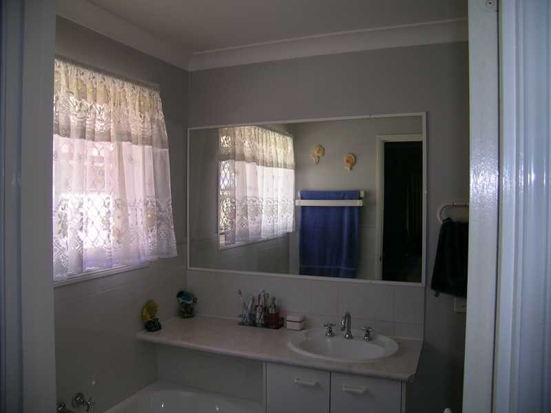 5 Debanie Court, Marsden QLD 4132